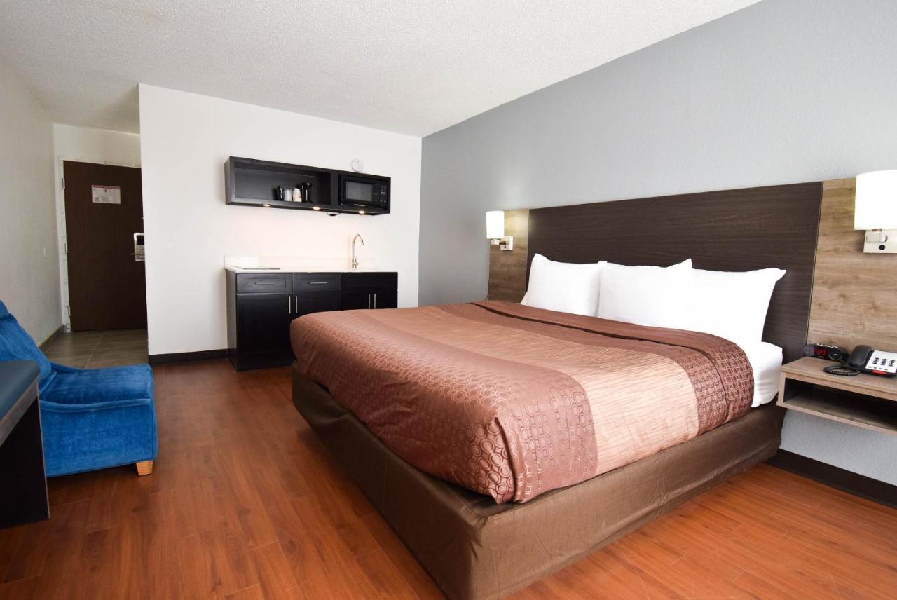 Quality Inn & Suites Сълфър Спрингс Екстериор снимка