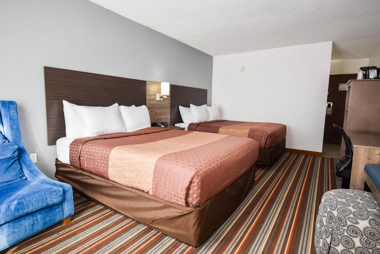 Quality Inn & Suites Сълфър Спрингс Екстериор снимка