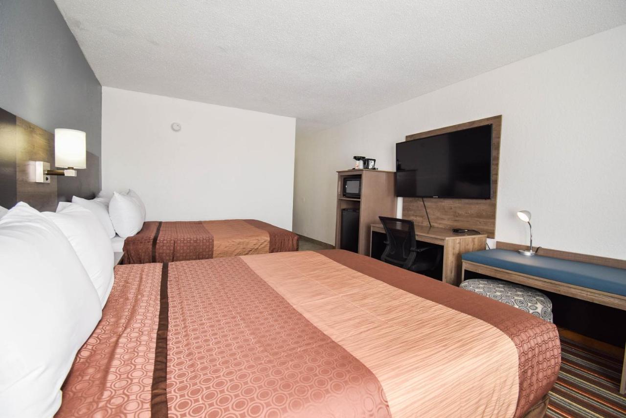 Quality Inn & Suites Сълфър Спрингс Екстериор снимка