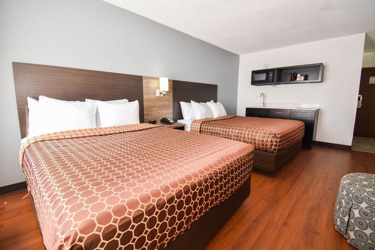 Quality Inn & Suites Сълфър Спрингс Екстериор снимка