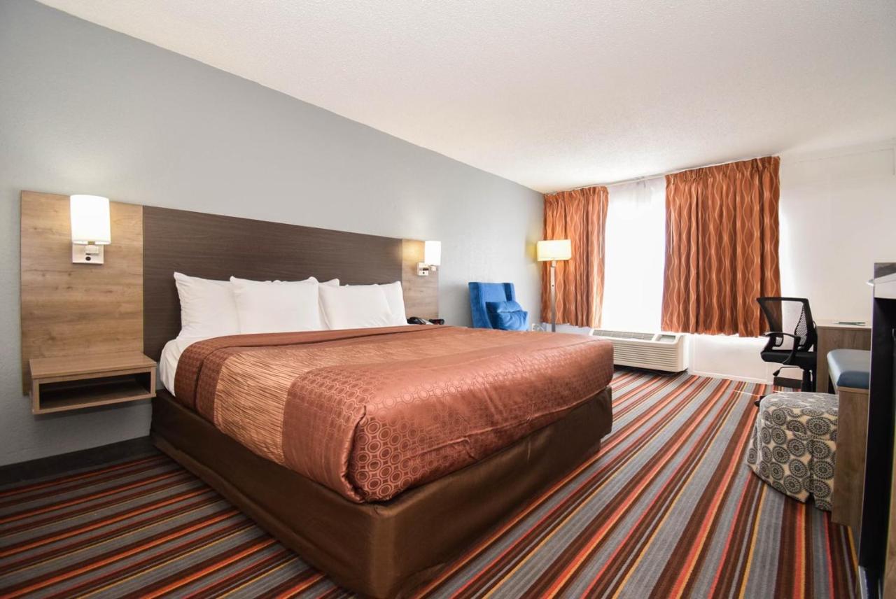 Quality Inn & Suites Сълфър Спрингс Екстериор снимка