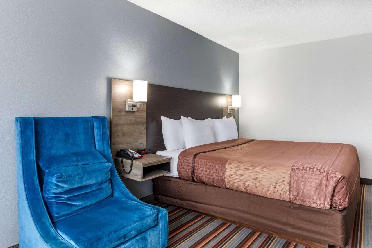 Quality Inn & Suites Сълфър Спрингс Екстериор снимка